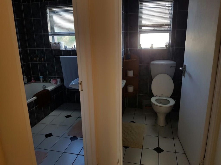 3 Bedroom Property for Sale in Welgelegen Western Cape